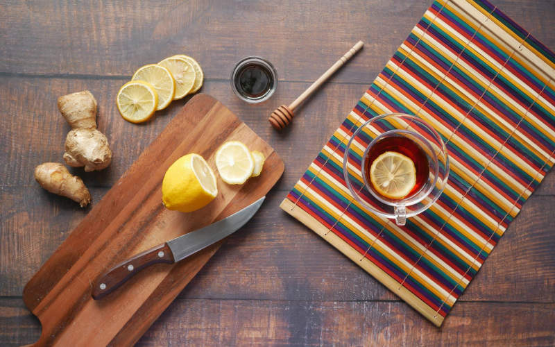 How to Make a Soothing Honey and Ginger Cough Syrup at Home That Works Overnight